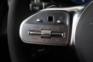 MERCEDES-BENZ GLC 300 usata, con Park Distance Control