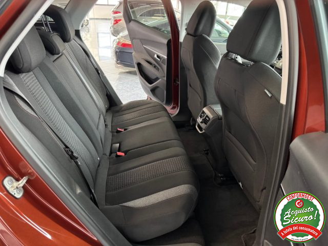 PEUGEOT 3008 usata, con Climatizzatore