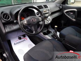 TOYOTA RAV 4 usata, con Airbag
