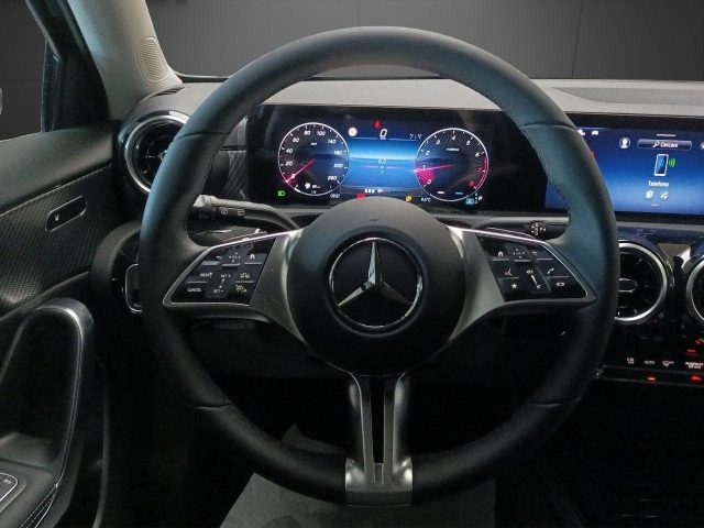 MERCEDES-BENZ A 180 usata, con Climatizzatore