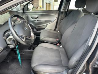 LANCIA Ypsilon usata, con Airbag testa