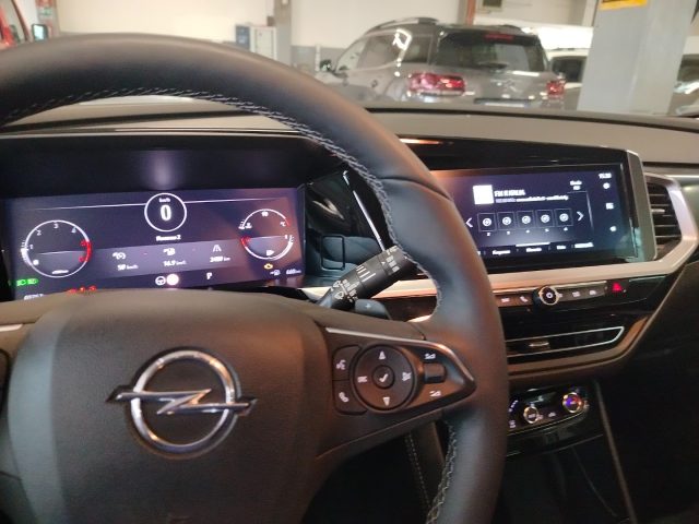 OPEL Grandland usata, con Airbag testa