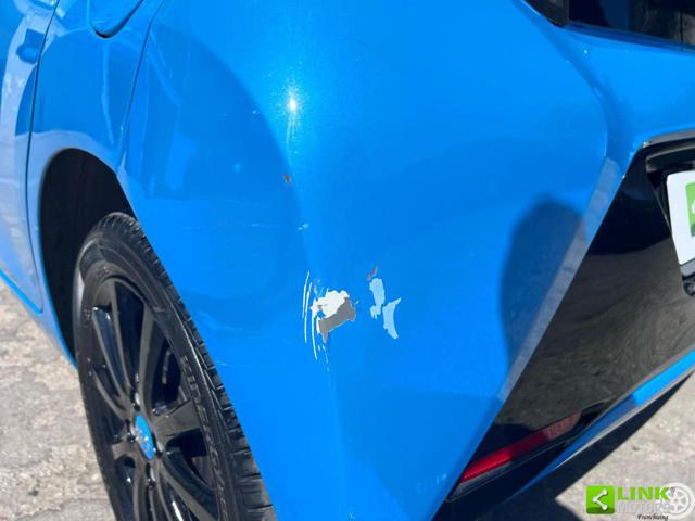 TOYOTA Aygo usata, con Airbag testa