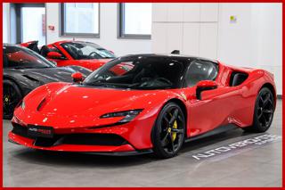 FERRARI SF90 STRADALE|LIFT|VOLANTE IN CARBONIO|IVA ESP