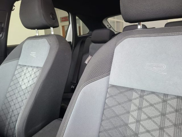 VOLKSWAGEN Taigo usata, con Park Distance Control