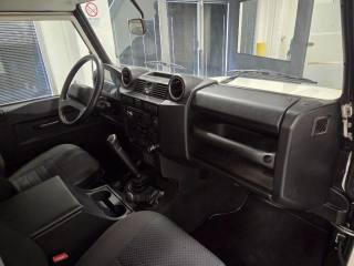 LAND ROVER Defender usata, con Trazione integrale