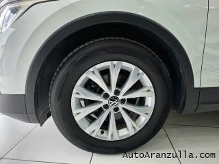 VOLKSWAGEN Tiguan usata, con Bracciolo