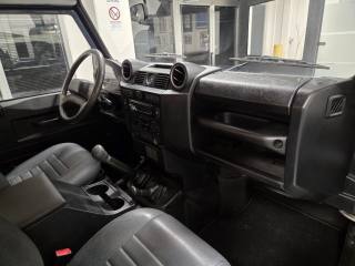 LAND ROVER Defender usata 21