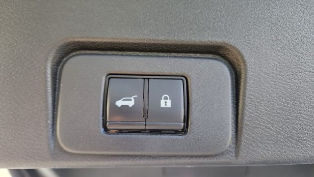 NISSAN X-Trail usata, con Sedili riscaldati