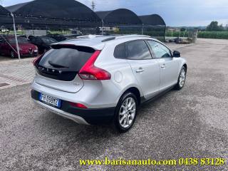 VOLVO V40 Cross Country usata, con Airbag laterali