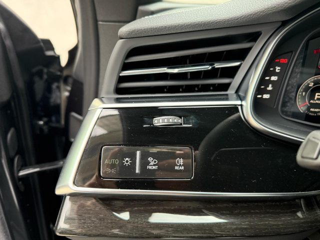 AUDI Q8 usata, con Airbag testa