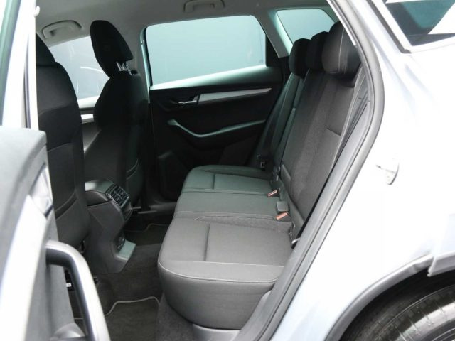 SKODA Karoq usata, con Autoradio