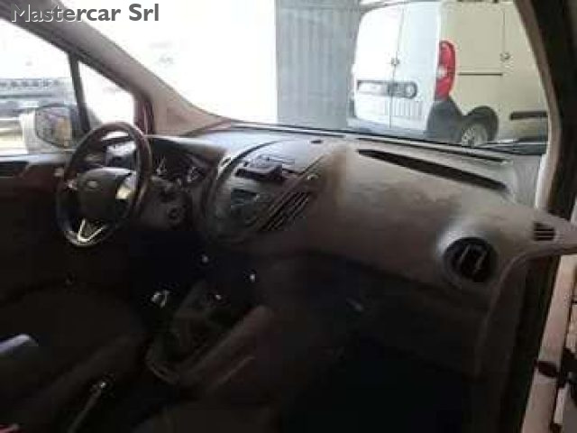 FORD Transit Courier usata, con Cruise Control