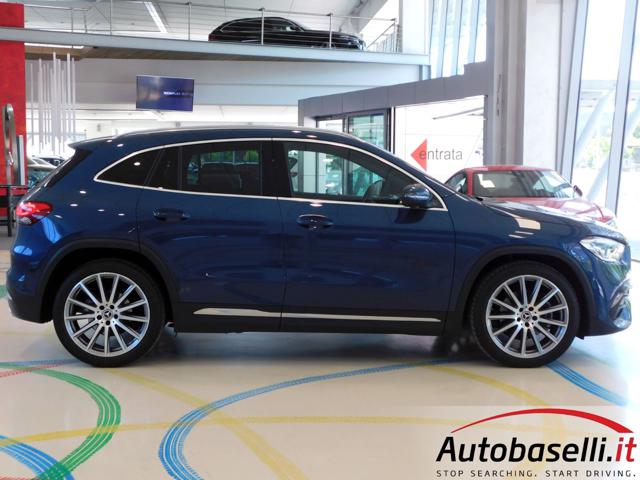 MERCEDES-BENZ GLA 220 usata, con Luci diurne LED