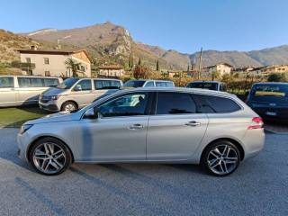 PEUGEOT 308 usata, con Airbag