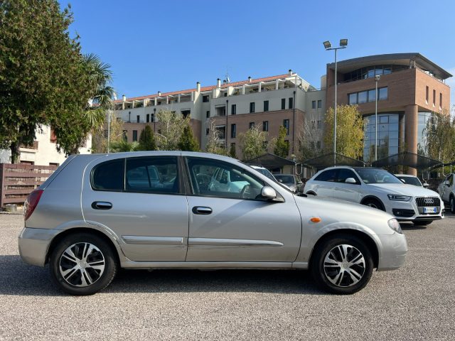 NISSAN Almera usata, con Airbag laterali