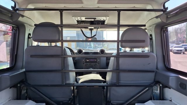 LAND ROVER Defender usata 20