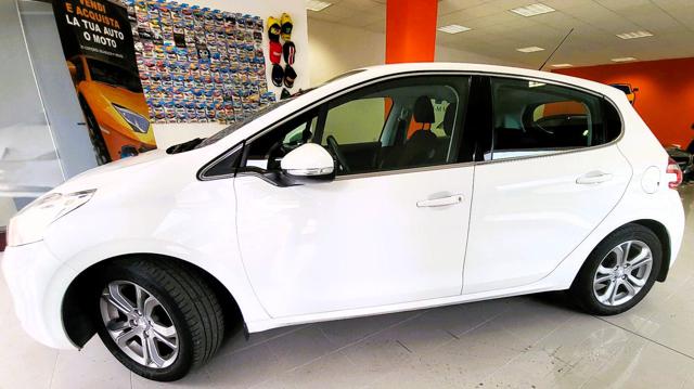PEUGEOT 208 usata, con Climatizzatore