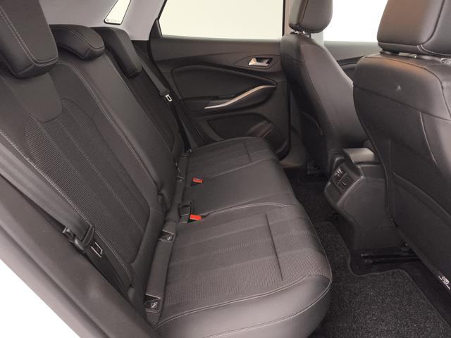 OPEL Grandland usata, con Sensori di parcheggio anteriori