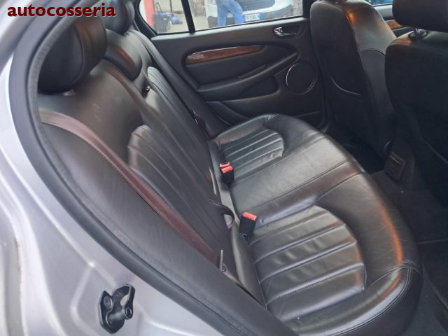 JAGUAR X-Type usata 5