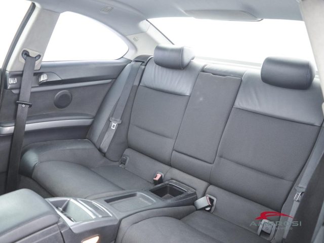 BMW 330 usata 9