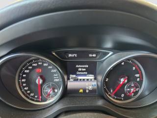 MERCEDES-BENZ CLA usata 11