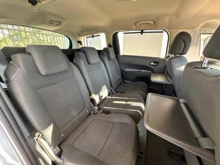 PEUGEOT 5008 usata, con Freno di stazionamento elettrico