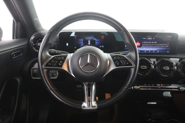 MERCEDES-BENZ A 180 usata 12