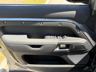 LAND ROVER Defender usata, con Sospensioni pneumatiche