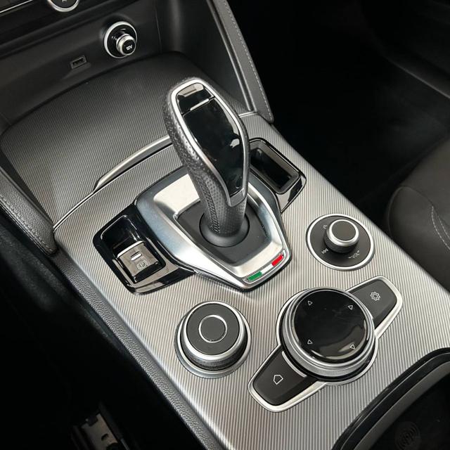ALFA ROMEO Stelvio usata, con Luci diurne LED