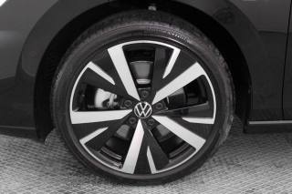 VOLKSWAGEN Golf usata, con Autoradio digitale