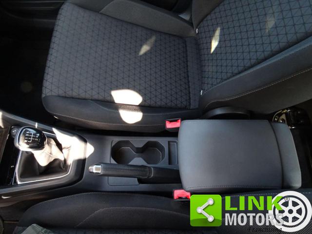 VOLKSWAGEN T-Cross usata, con Volante in pelle