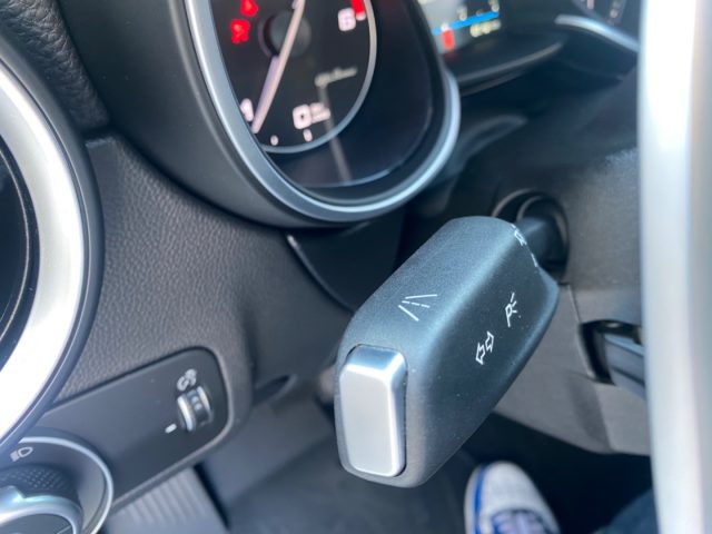 ALFA ROMEO Stelvio usata, con Luci diurne LED