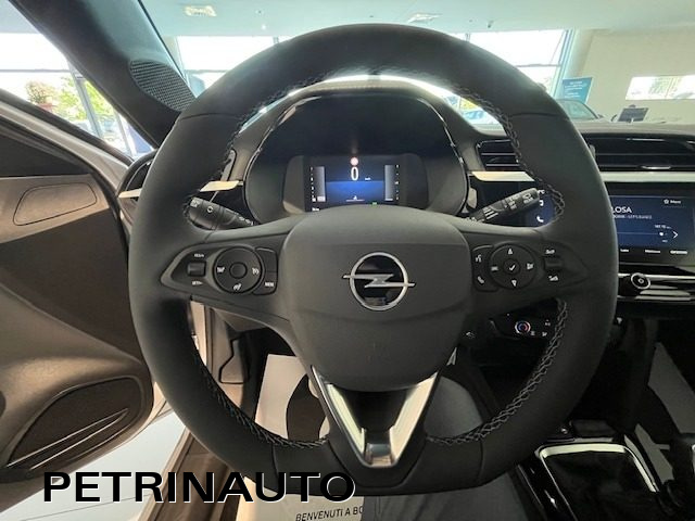 OPEL Corsa usata, con Volante in pelle