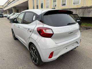 HYUNDAI i10 usata, con Airbag laterali