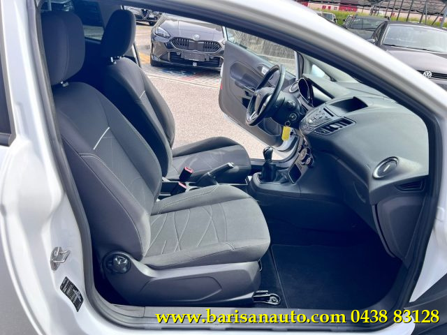 FORD Fiesta usata, con Autoradio