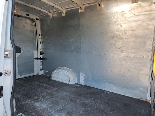 VOLKSWAGEN Crafter usata 19
