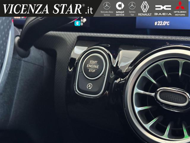 MERCEDES-BENZ CLA 200 usata, con Volante in pelle
