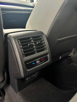VOLKSWAGEN Golf usata, con Sedile posteriore sdoppiato