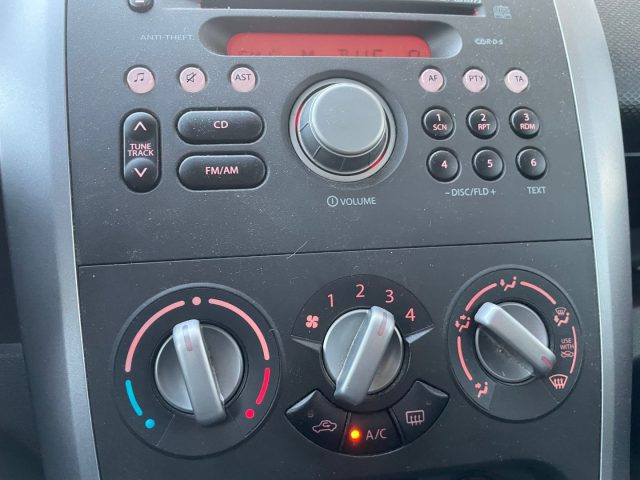 SUZUKI Splash usata 17