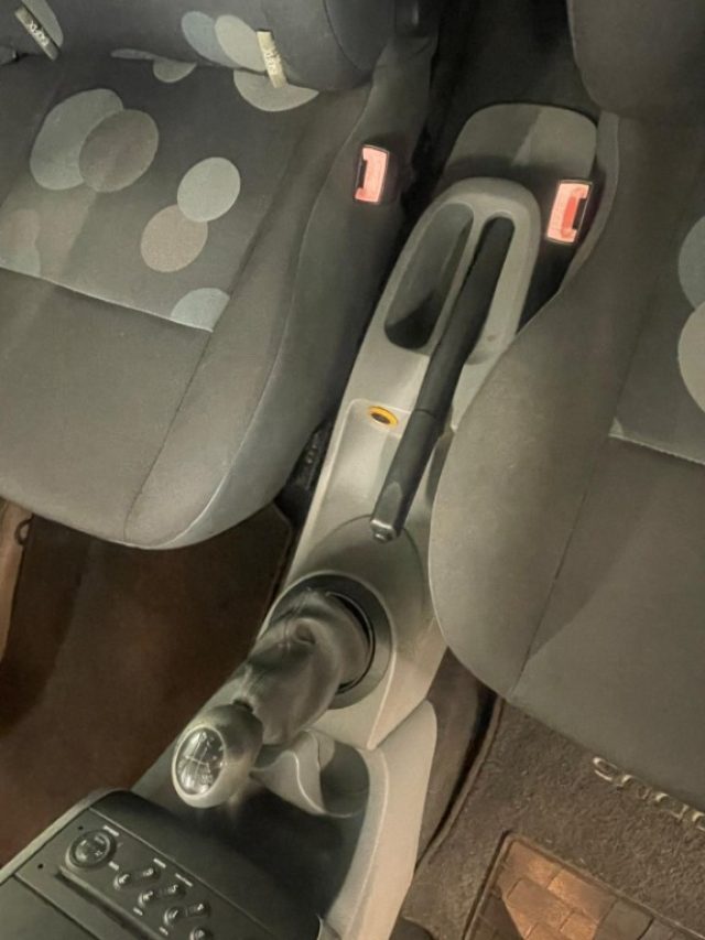 RENAULT Modus usata, con Chiusura centralizzata