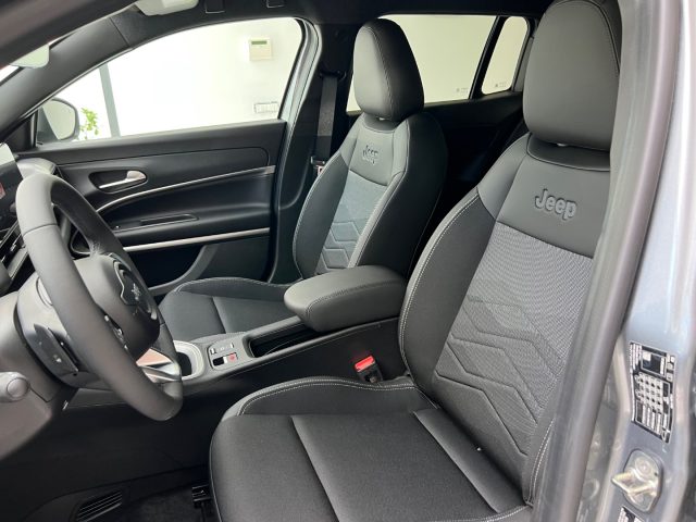 JEEP Avenger usata, con Isofix