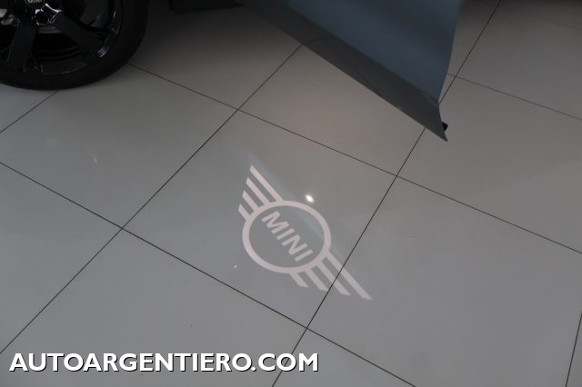 MINI Countryman usata, con Luci diurne