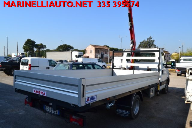IVECO Daily usata 10
