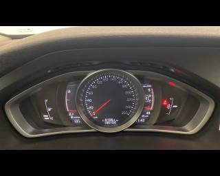VOLVO V40 Cross Country usata, con Servosterzo
