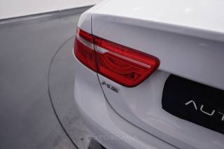 JAGUAR XE usata 35