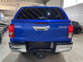 TOYOTA Hilux usata, con Autoradio