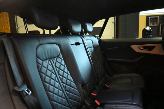 AUDI Q8 usata 33