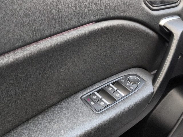 RENAULT Captur usata, con Volante multifunzione