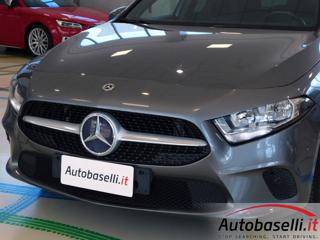 MERCEDES-BENZ A 180 usata, con Volante multifunzione